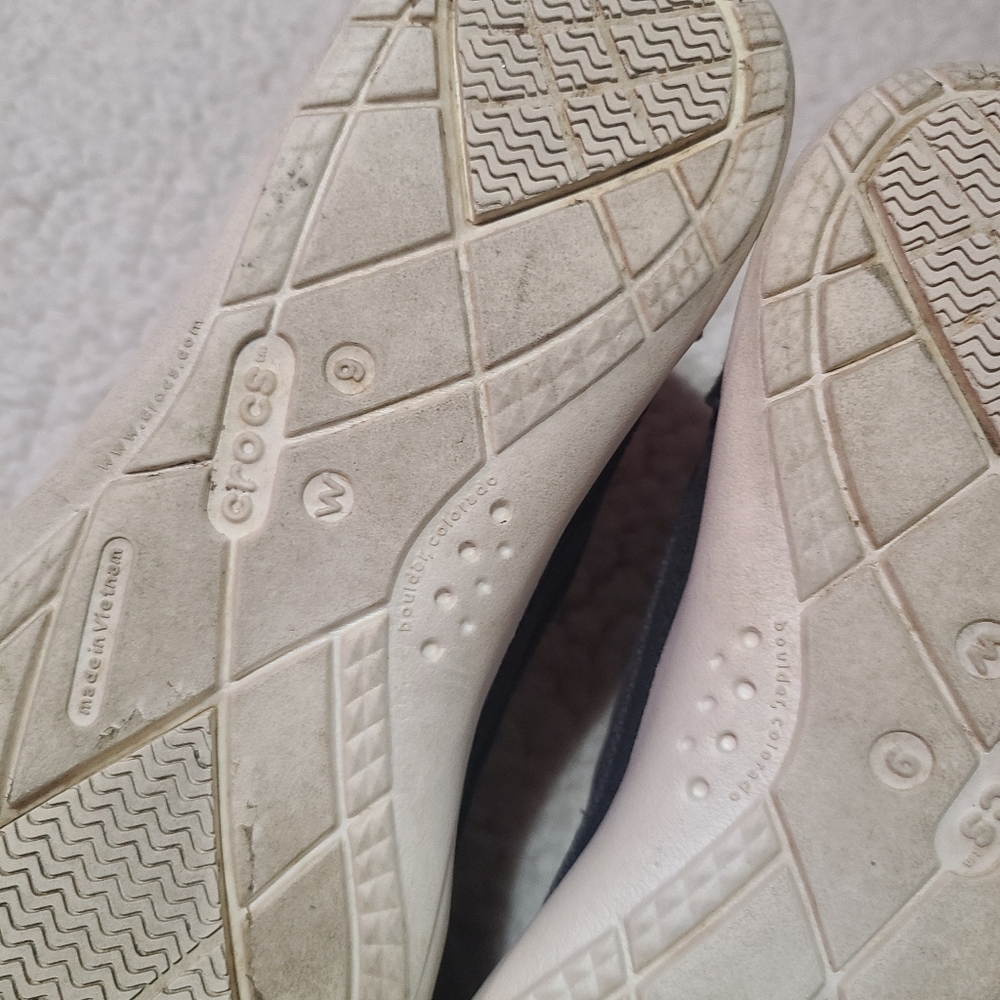 CROCS women's gray loafer size 9 - Picture 6 of 9
